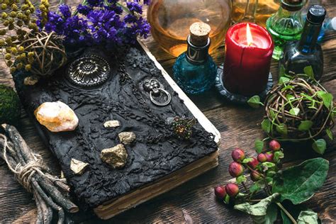 The Role of Witchcraft Covens in the Alexandrian Tradition